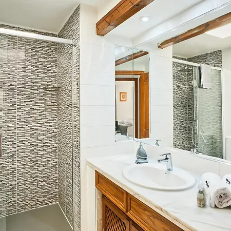 Daire Marbella Style Apartment - By Welcomely